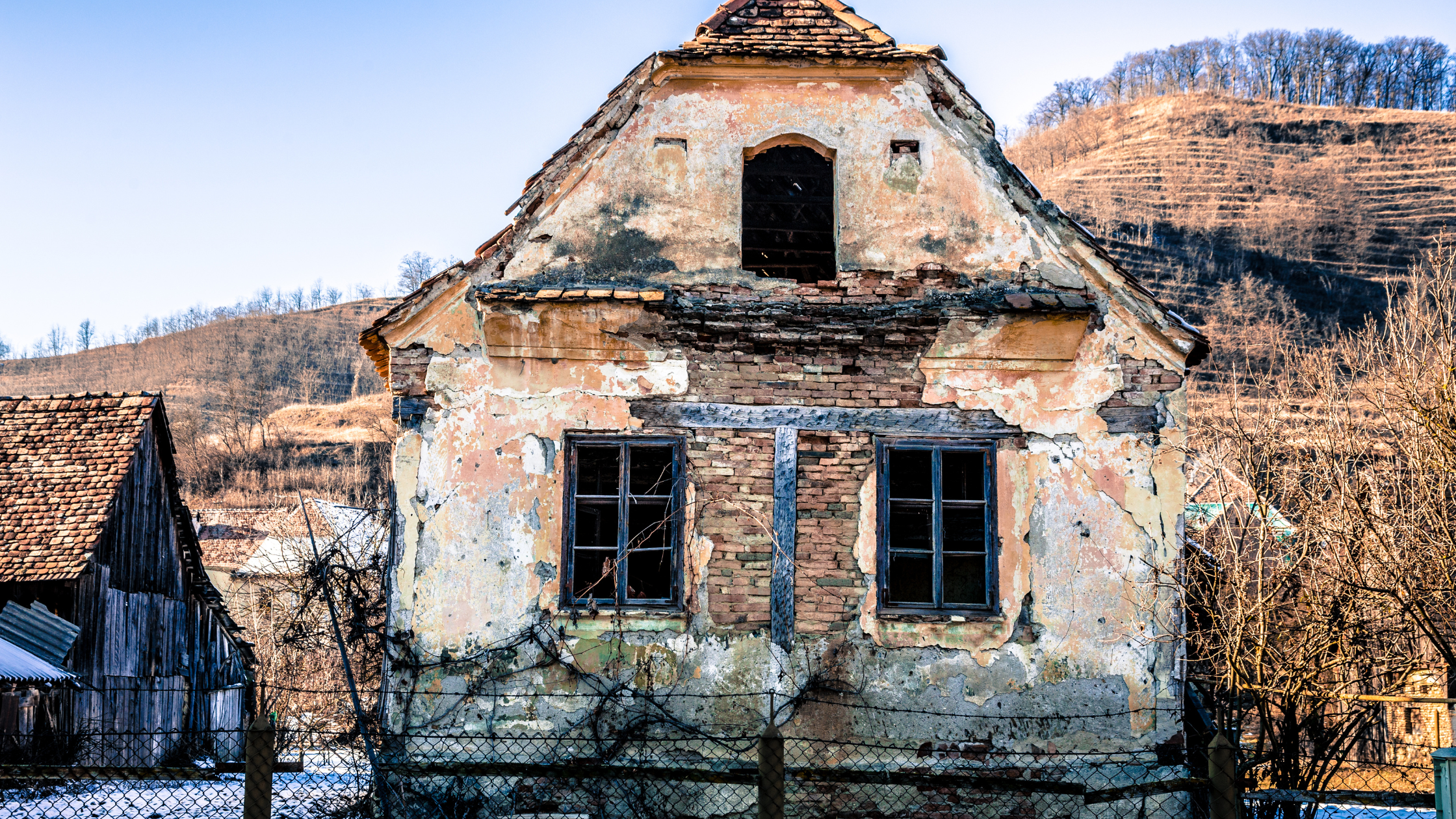 casa veche romaneasca